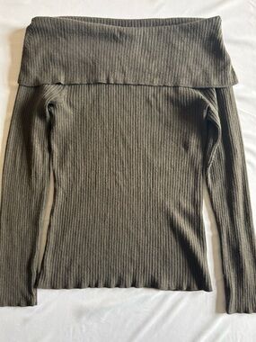Jennifer Lopez Olive Ribbed Off Shoulder Sweater